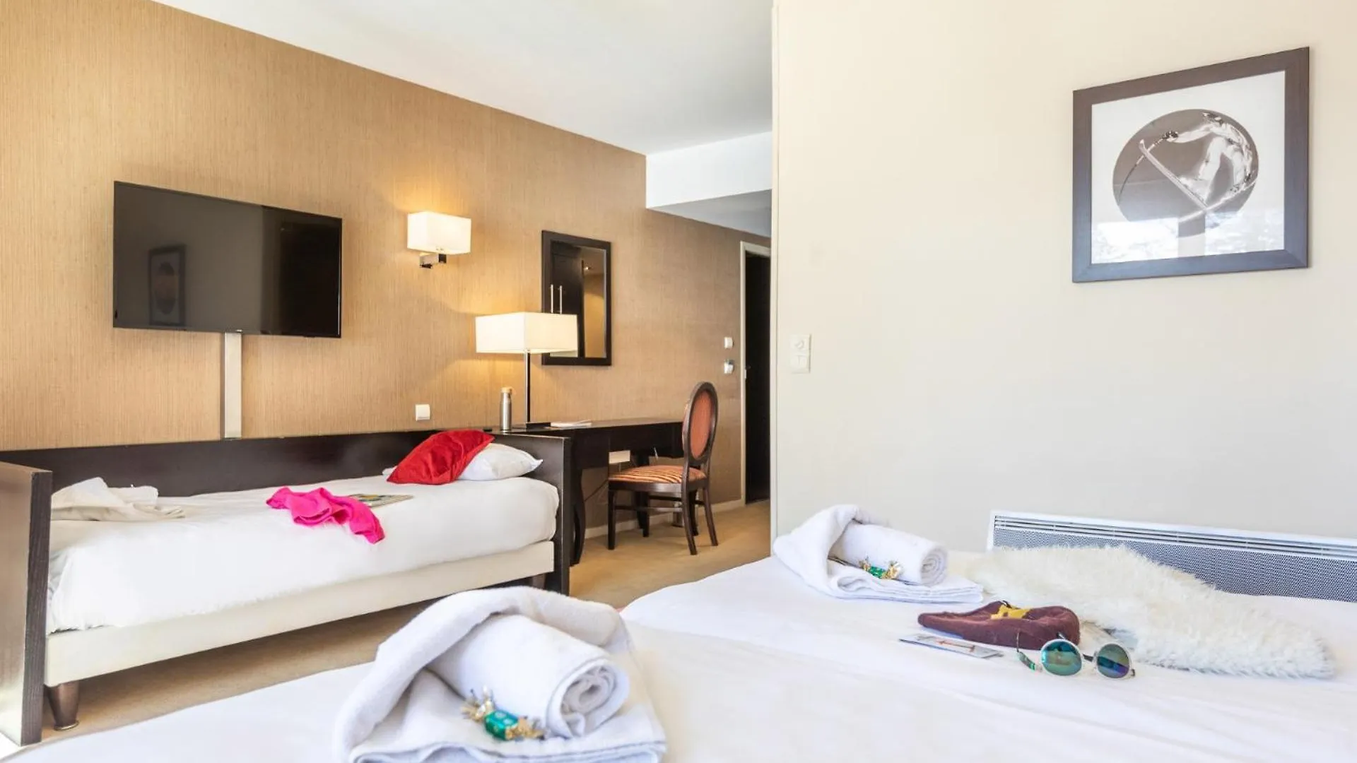 Hotel Club Mmv Les 2 Domaines La Plagne 0*,  Frankrig